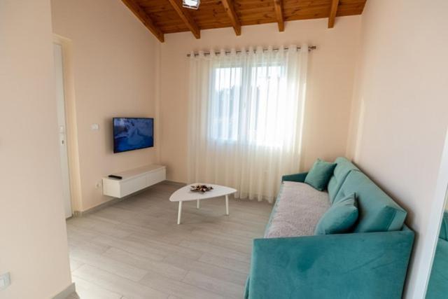 Vila Llano Vlore Bagian luar foto