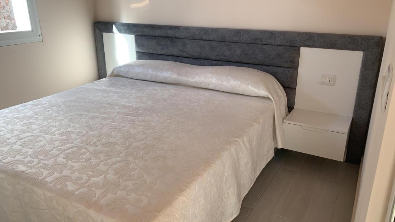 Vila Llano Vlore Bagian luar foto