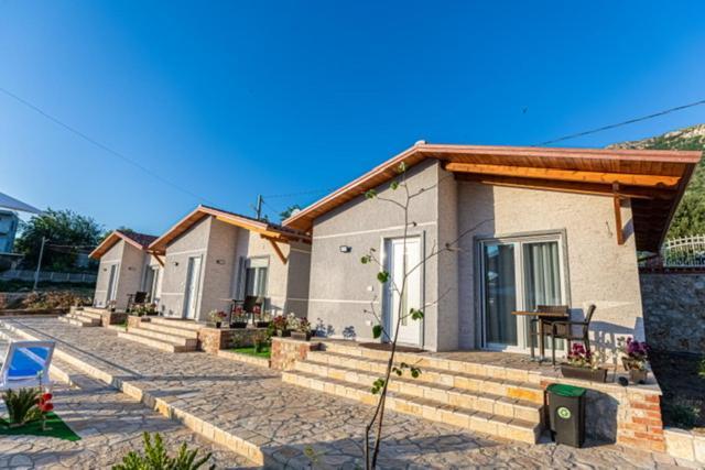 Vila Llano Vlore Bagian luar foto